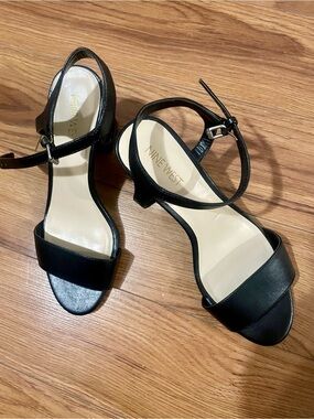 Nine West Black Ankle-Strap Low Block Heel Sandals Size 7.5